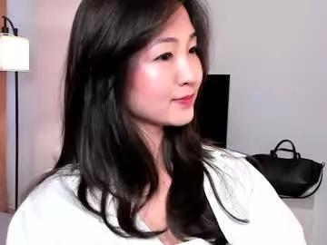 seulbi model from Chaturbate
