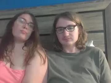 skinnywhiteboythickwhitegirl from Chaturbate is Freechat