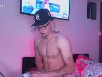 stronghardlatino from Chaturbate is Freechat