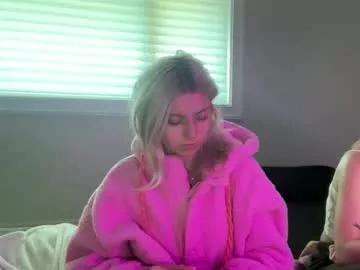 Photos of summerclarke2 from Chaturbate is Freechat