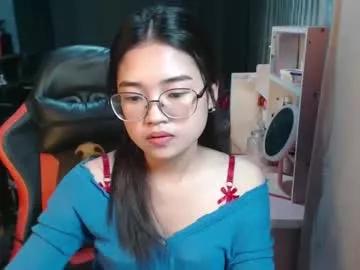 urlovelychinita from Chaturbate is Freechat