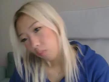 vivianwinters model from Chaturbate