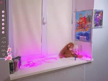 Photos of yung_leana from Chaturbate is Freechat