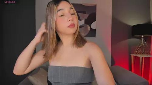 Check-out our cam rooms range and converse on a personal level with our delicious livecams streamers, showing off their spicy curves and toys.