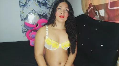 ailalove from Cherry is Freechat