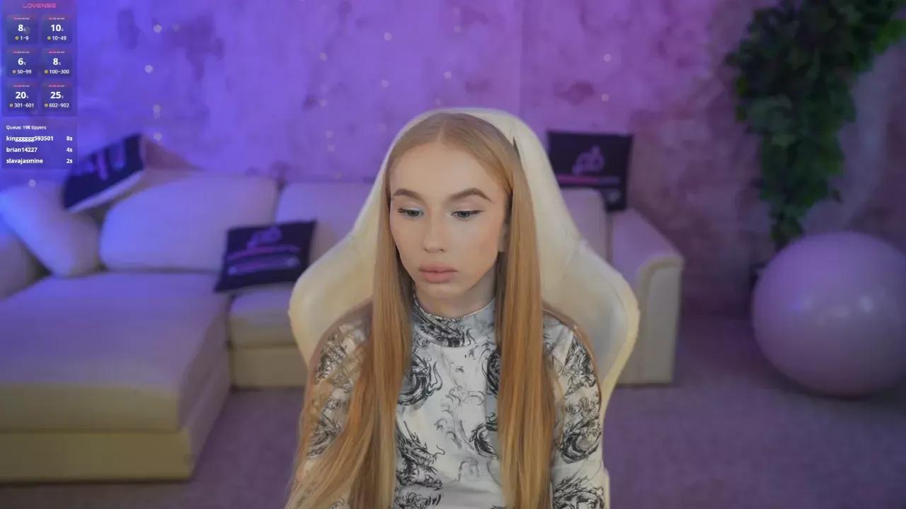 ameliablaze from Cherry is Freechat