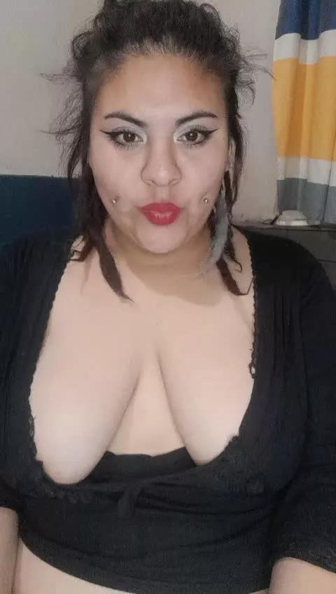 Photos of angelahot from Cherry is Freechat
