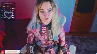 Check-out our cam rooms range and converse on a personal level with our delicious livecams streamers, showing off their spicy curves and toys.