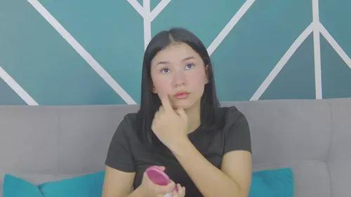 ariimoon from Cherry is Freechat