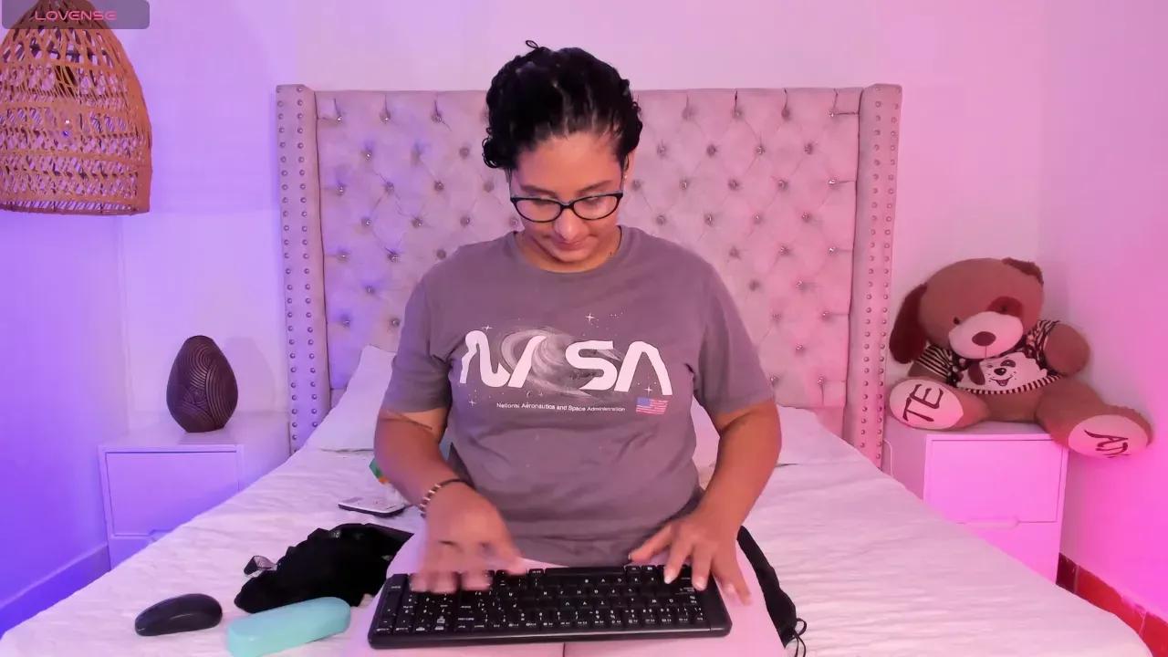 danielleevanss from Cherry is Freechat