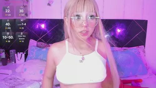 Check-out our cam rooms range and converse on a personal level with our delicious livecams streamers, showing off their spicy curves and toys.