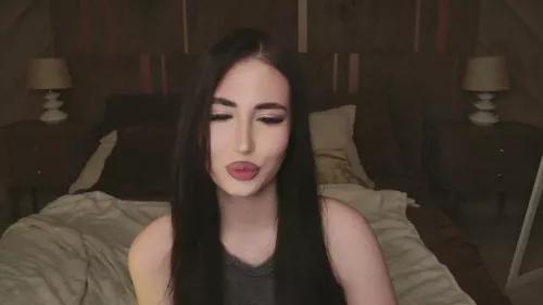 emmalawrens from Cherry is Freechat