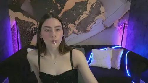 Photos of feralflower from Cherry is Freechat