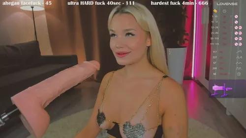 Check-out our cam rooms range and converse on a personal level with our delicious livecams streamers, showing off their spicy curves and toys.