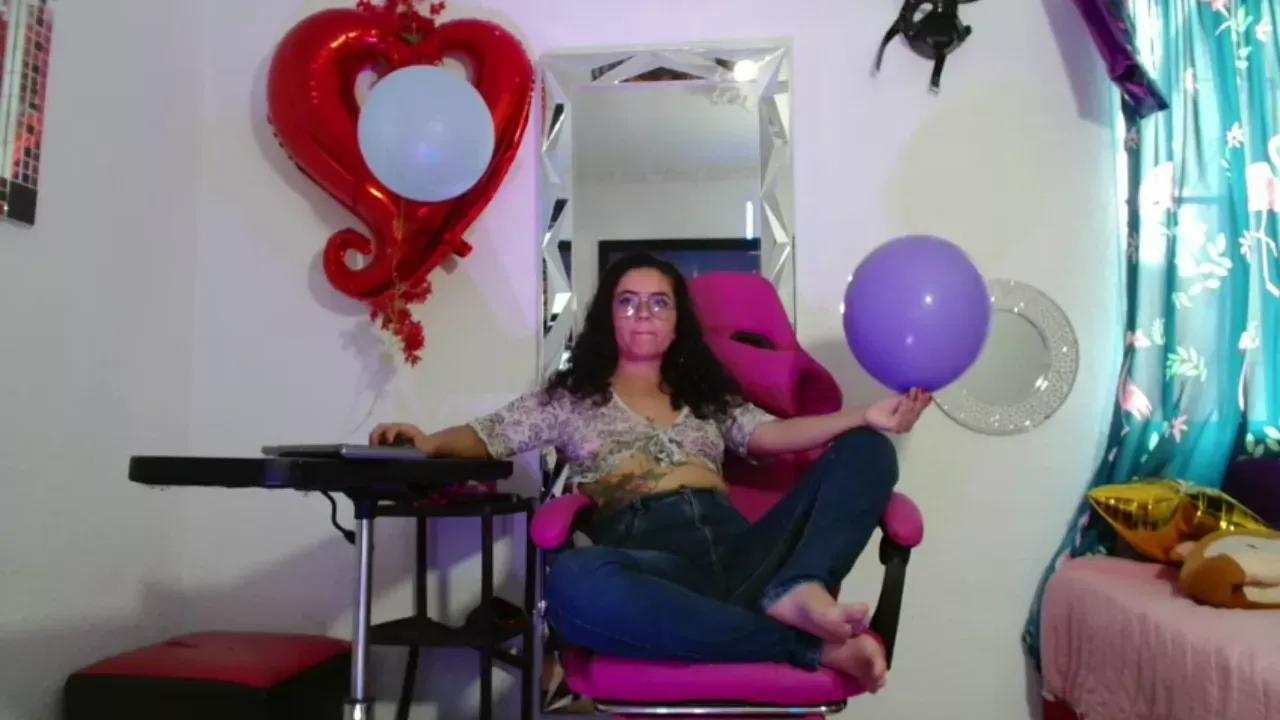 lolafiery from Cherry is Freechat
