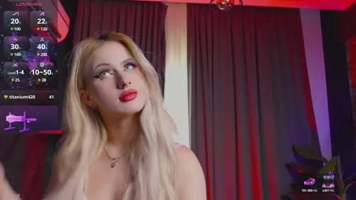 lucylexton from Cherry is Freechat