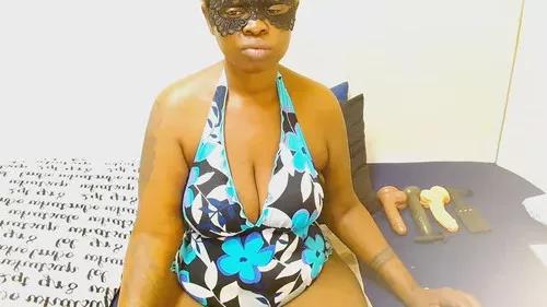 lunacullen from Cherry is Freechat