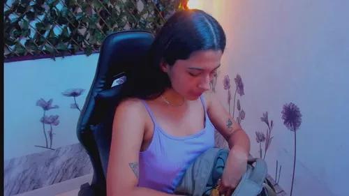 meganwhitte from Cherry is Freechat