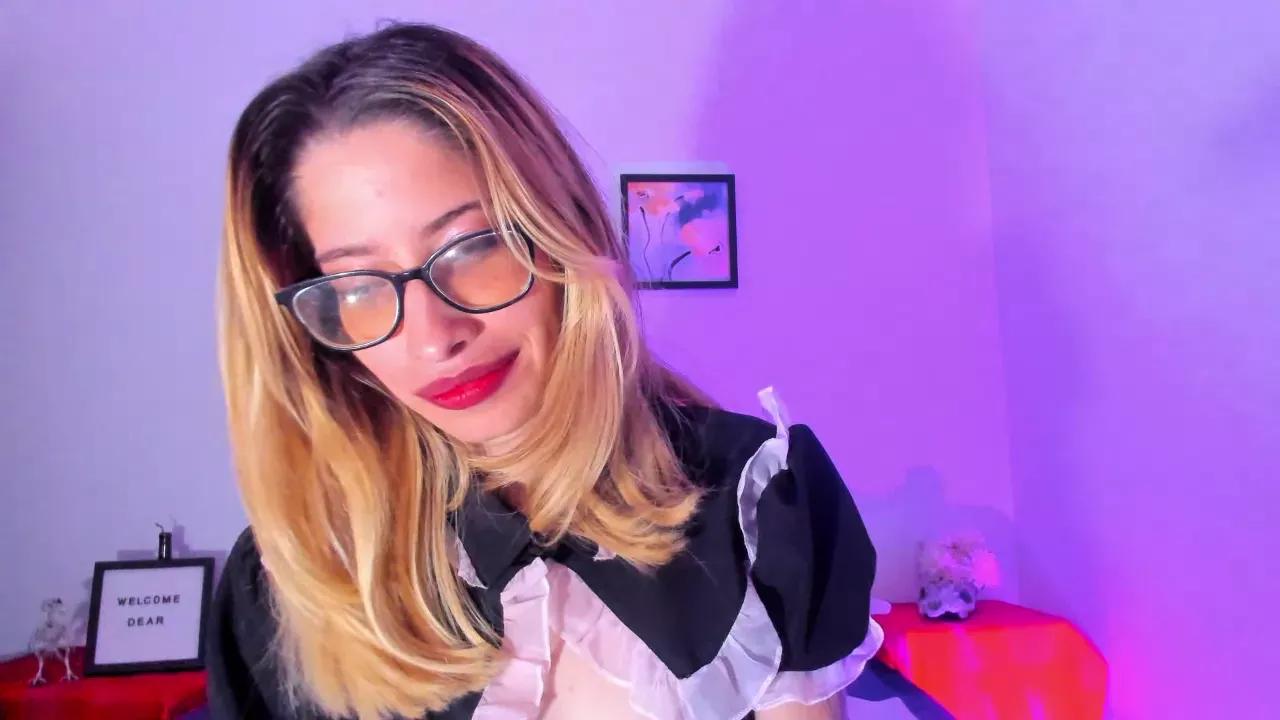 merrycollins from Cherry is Freechat