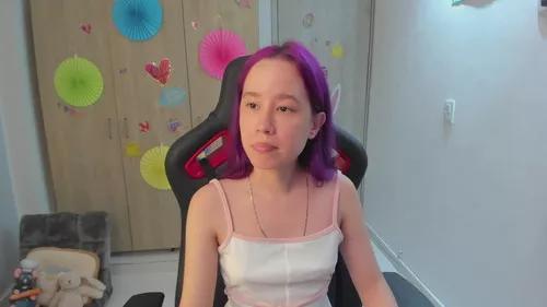 Check-out our cam rooms range and converse on a personal level with our delicious livecams streamers, showing off their spicy curves and toys.
