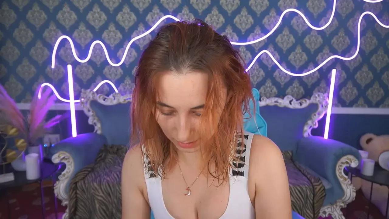 Photos of roxyrayy from Cherry is Freechat