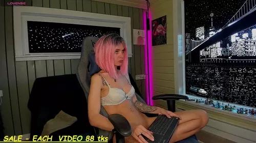 Check-out our cam rooms range and converse on a personal level with our delicious livecams streamers, showing off their spicy curves and toys.