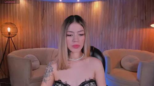 Check-out our cam rooms range and converse on a personal level with our delicious livecams streamers, showing off their spicy curves and toys.