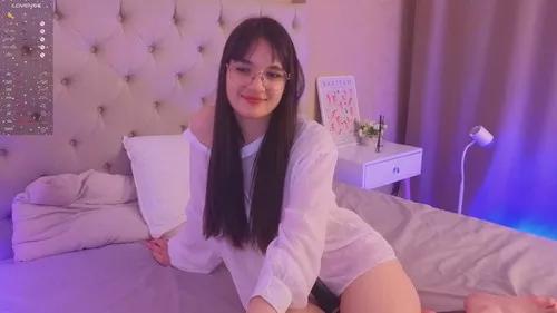 Photos of vivianhudson from Cherry is Freechat