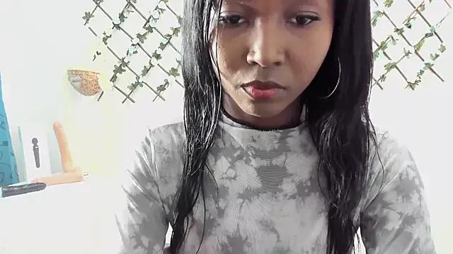 24sophia from StripChat is Freechat