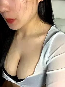 Photos of ___Lily___ from StripChat is Freechat