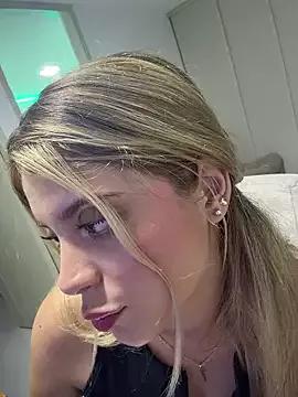 _Alicee_1 from StripChat is Freechat