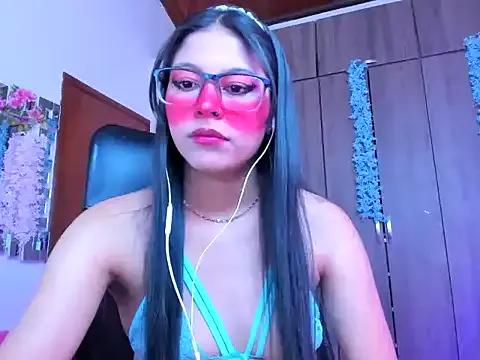 _ALLYSON18_ from StripChat is Freechat