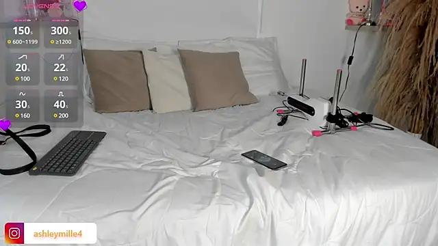 Check-out our cam rooms range and converse on a personal level with our delicious livecams streamers, showing off their spicy curves and toys.