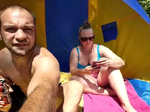 Photos of _Becca_und_Nimmersatt_ from StripChat is Private