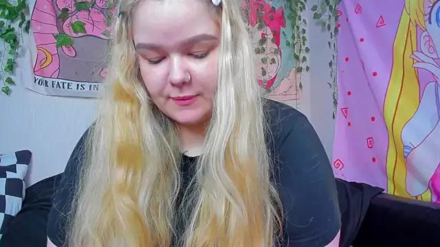 _CandyM1lky_ from StripChat is Freechat