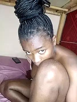 _cutemelania from StripChat is Freechat