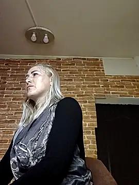 _Horny_milf_ from StripChat is Freechat
