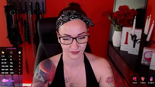 Check-out our cam rooms range and converse on a personal level with our delicious livecams streamers, showing off their spicy curves and toys.