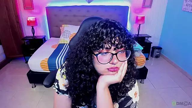 _Lilly_miller from StripChat is Freechat
