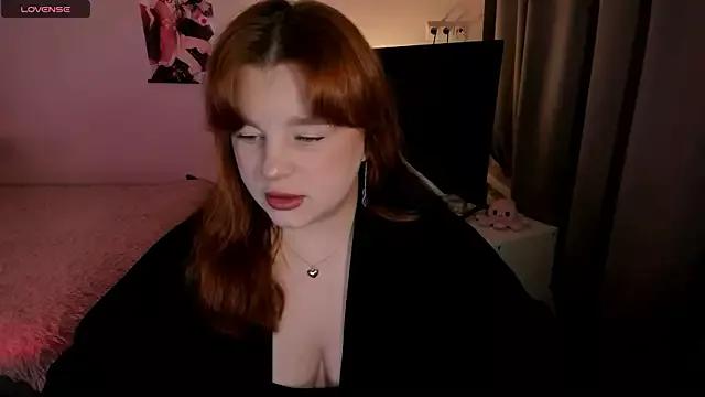 _Lisa_x from StripChat is Freechat
