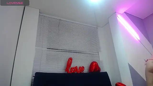 Check-out our cam rooms range and converse on a personal level with our delicious livecams streamers, showing off their spicy curves and toys.