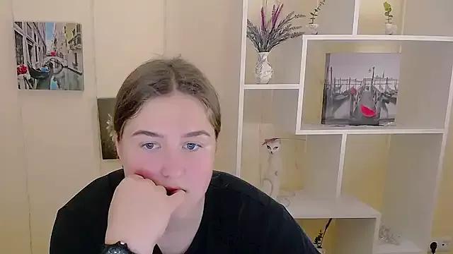 _sofi_smile from StripChat is Freechat