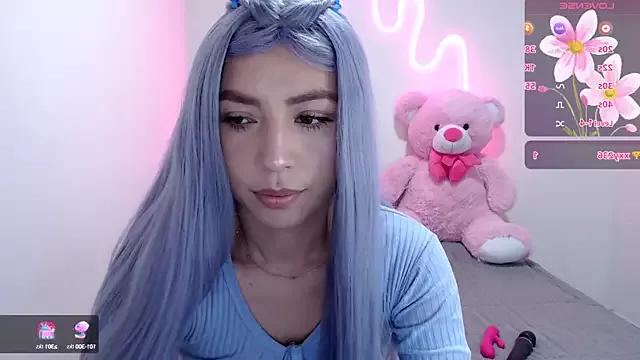 Check-out our cam rooms range and converse on a personal level with our delicious livecams streamers, showing off their spicy curves and toys.