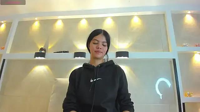adara_scot from StripChat is Freechat