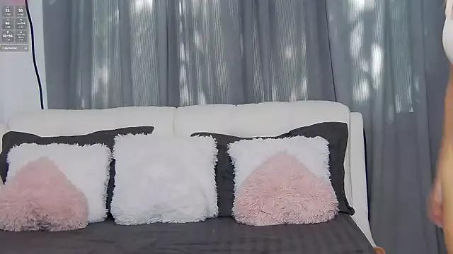 AddaMantia from StripChat