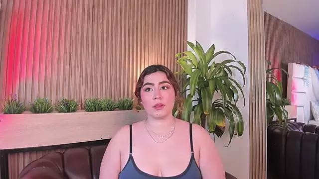 AdelaTaylor from StripChat is Freechat