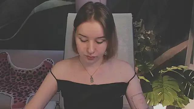 AdeleLoomis from StripChat is Freechat