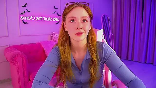 Check-out our cam rooms range and converse on a personal level with our delicious livecams streamers, showing off their spicy curves and toys.