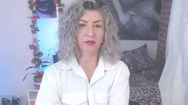 agnes_blackmoree from StripChat is Freechat