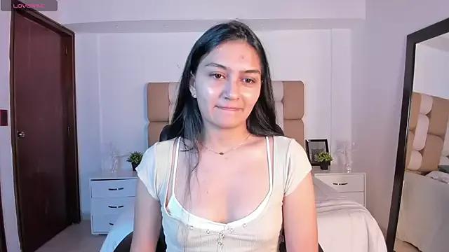 AidaJones from StripChat is Freechat